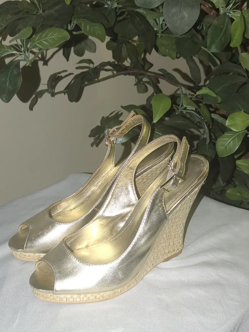 Lilly Pulitzer Gold Peep-Toe Wedge Slingback Heels